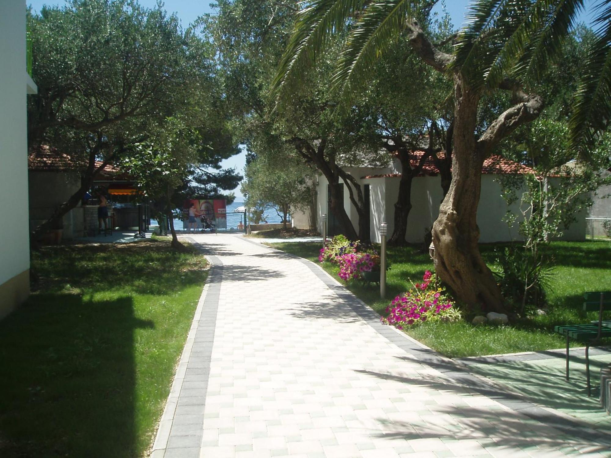 Rooms & Apartments Villa Anka Tučepi Exterior foto