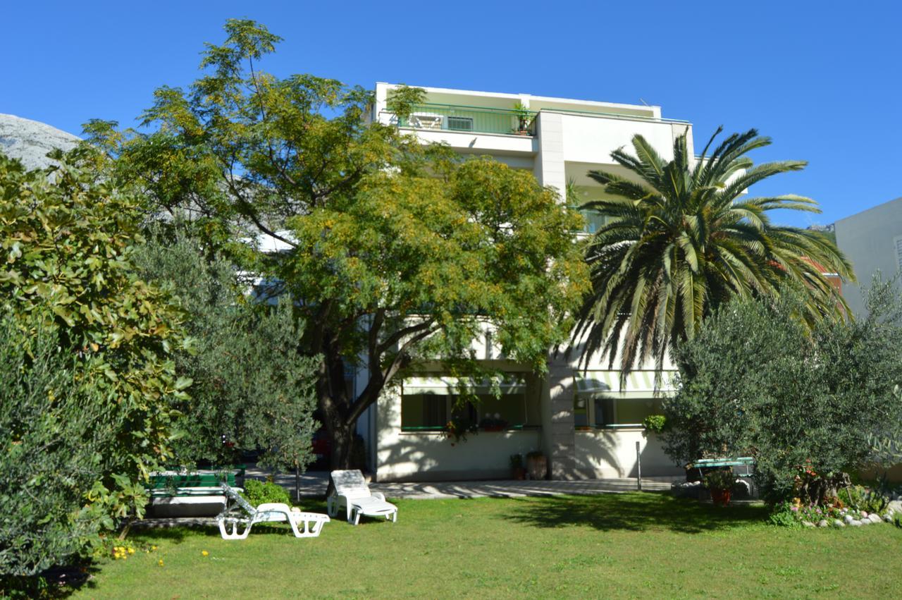 Rooms & Apartments Villa Anka Tučepi Exterior foto